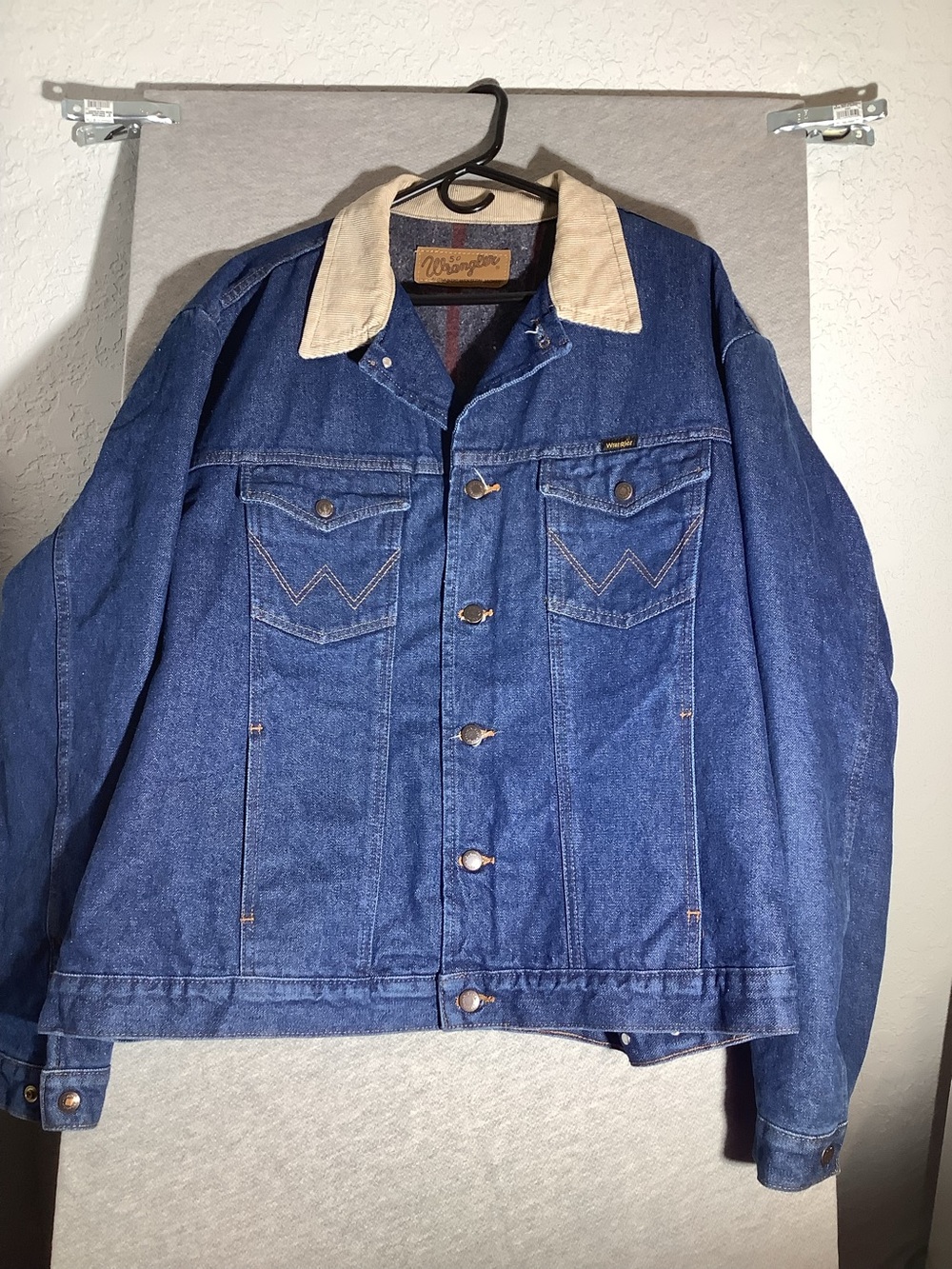 Vintage Wrangler Western Dark Blue Denim Jacket with Cream Collar